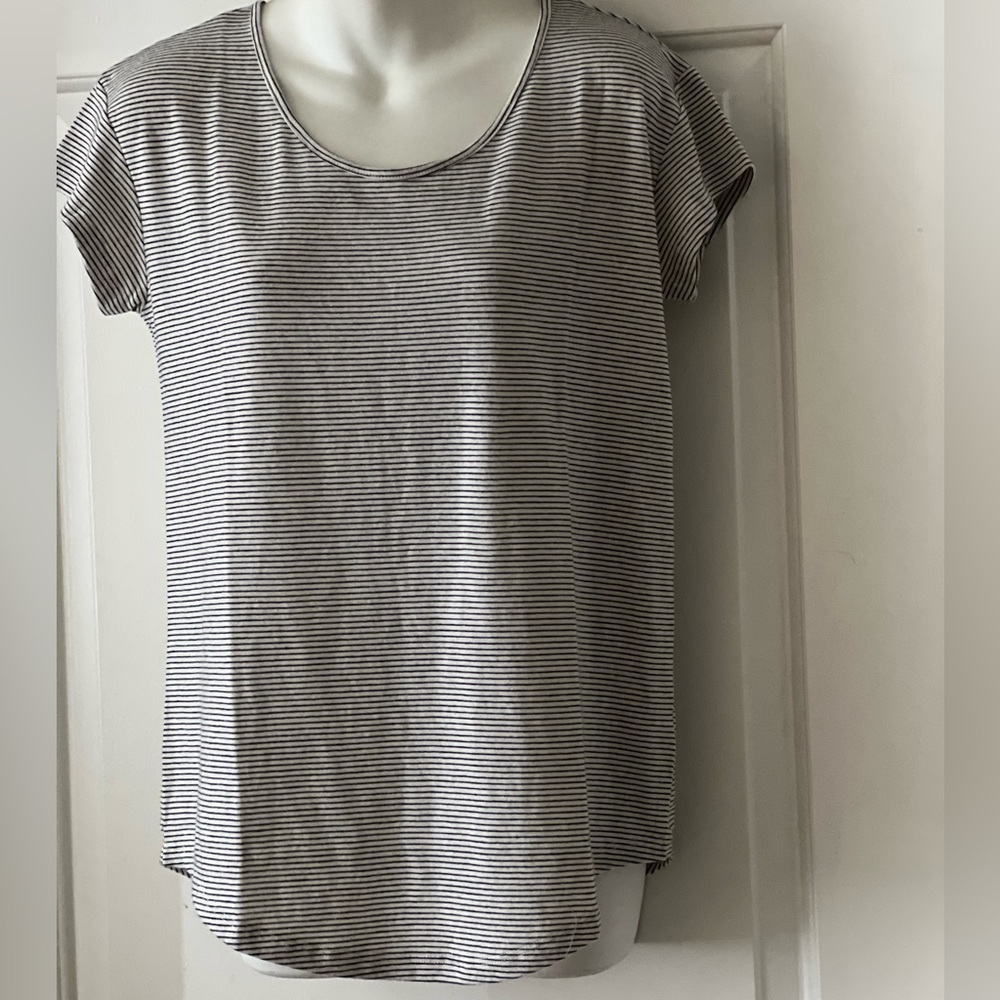 Women’s seaside stripe shirt